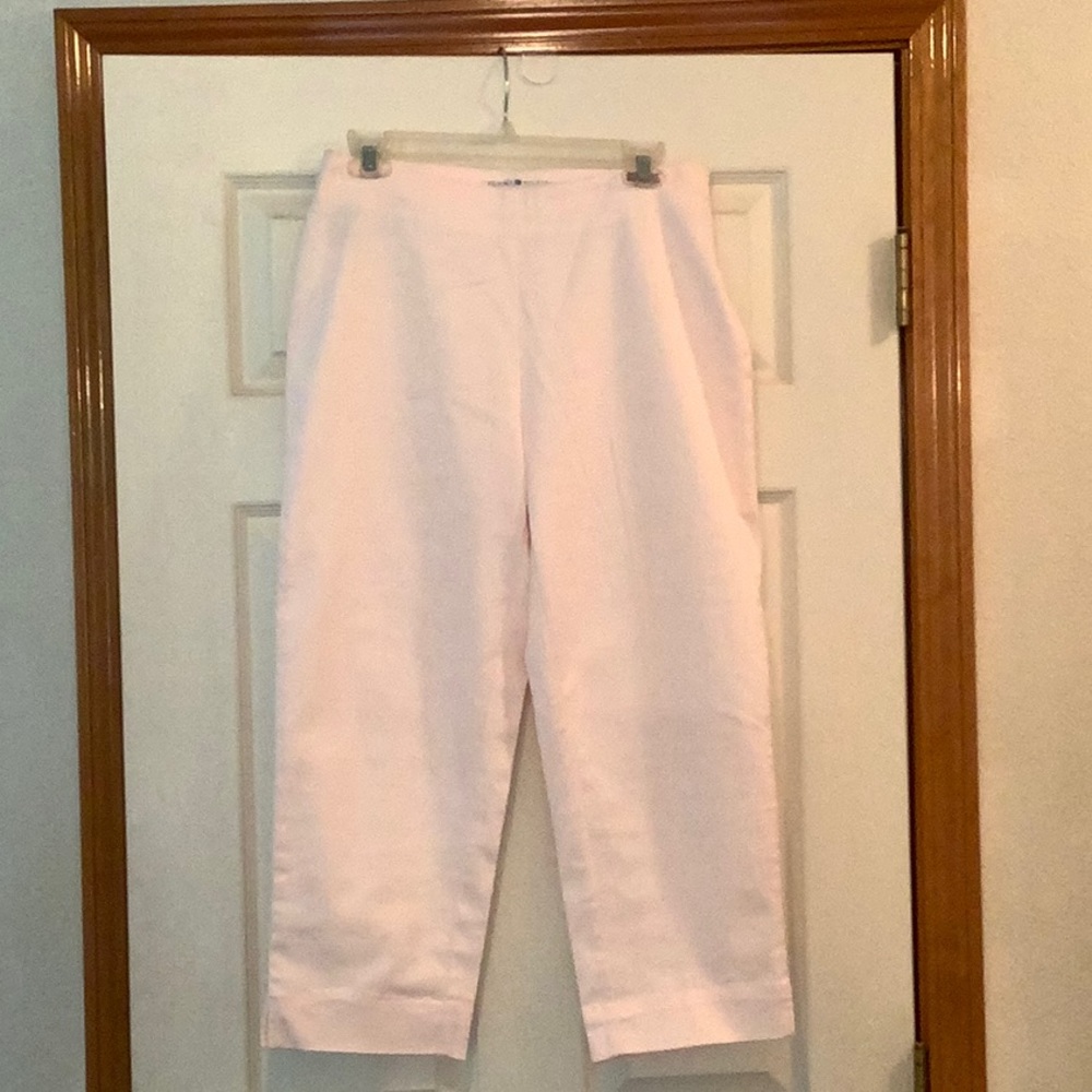 Women’s Crop pants by Tommy Hilfiger